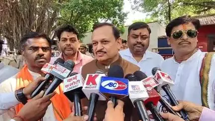 कानपुर: भाजपा के जिलाध्यक्षों और मंडल अध्यक्षों की उपस्थिति में पुलिस प्रशासन के साथ महत्वपूर्ण बैठक हुई, संसद ने दी जानकारी
