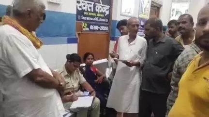 औरंगाबाद: मुफस्सिल थाना क्षेत्र के बाकन घाट के समीप दो बाइकों की आमने-सामने टक्कर में घायल एक बाइक सवार का पटना एम्स में इलाज