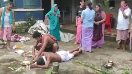 পানিসাগর: জলাবাসা মনিপুরী বস্তি এলাকার বাসিন্দা তথা রাজ্য পুলিশের কর্মরত প্রয়াত কর্মীর বাড়ীতে সেলামী প্রদান জেলা আর্মস পুলিশের