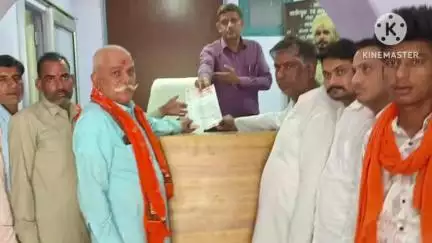 नोहर: नोहर में विश्व हिंदू परिषद ने उपखंड अधिकारी को मुख्यमंत्री के नाम सौंपा ज्ञापन