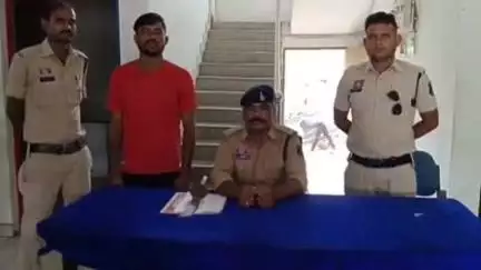 कोटा: चकरभाठा पुलिस ने सरे राह तलवार लहराकर आम लोगों को डराने वाले 1 आरोपी को किया गिरफ्तार