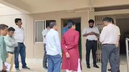সাব্রুম: সাব্রুমের ঋষি অরবিন্দ মিলনায়তন পরিদর্শন করেন দক্ষিন জেলা শাসক সহ এক প্রতিনিধি দল