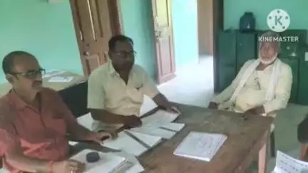 नरपतगंज: नरपतगंज निर्वाचन भवन में पंचायत उप चुनाव के तीसरे दिन एक भी अभ्यर्थी ने नहीं किया नामांकन