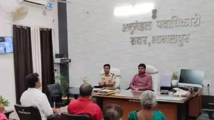 जगदीशपुर: अनुमंडल पदाधिकारी सदर, भागलपुर एवं पुलिस उपाधीक्षक नगर-1 द्वारा भूमि विवाद मामलों की समीक्षा