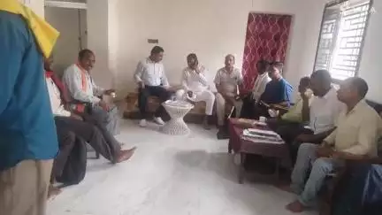 घुघरी: घुघरी में सांसद फग्गन सिंह कुलस्ते का अल्पप्रवास, भाजपा नेताओं के साथ हुई महत्वपूर्ण बैठक