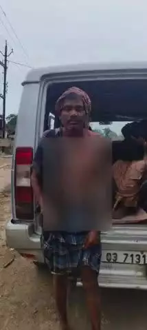 पंडरिया: ग्राम सगौना में बेटे ने पिता के सिर पर डंडे से किया हमला, खून से लथपथ हालत में पिता पंडरिया अस्पताल में हुआ भर्ती