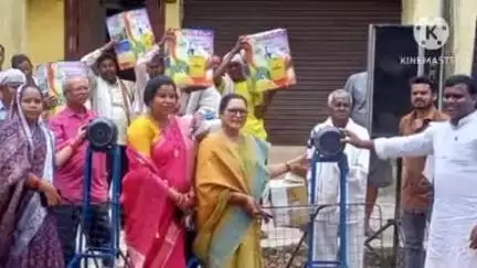 नरहरपुर: न्यास संस्थान निधि योजना के अंतर्गत विधायक आसाराम नेताम ने नरहरपुर में किया कृषि यंत्र का वितरण