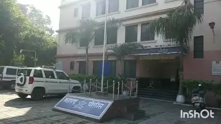 शेगाव: वाटिका चौक येथे एकास दोघांनी वाद घालून शिवीगाळ करून मारहाण करून जीवे मारण्याची दिली धमकी, पोलिसांत गुन्हा दाखल