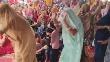 शाजापुर: ग्राम सुनेरा में शिव महापुराण कथा का आयोजन जारी, बड़ी संख्या में श्रद्धालु हुए शामिल