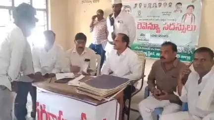 బోధన్: బోధన్ లో రెవెన్యూ సదస్సును పరిశీలించిన అదనపు కలెక్టర్ కిరణ్ కుమార్