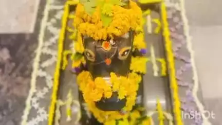 होशंगाबाद नगर: गोलघाट के काले महादेव मंदिर में भगवान शिव का आषाढ़ कृष्ण पक्ष की अष्टमी पर हुआ श्रृंगार