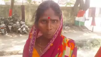 लालगंज: लालगंज के मानिकपुर पकड़ी गांव में सरकारी चापाकल उखाड़े जाने से विवाद