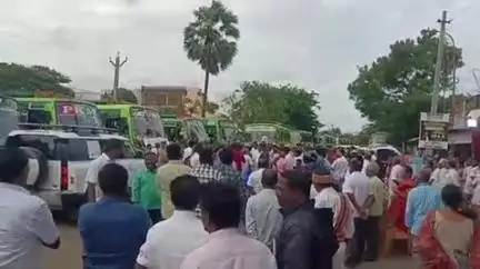 சங்கரன்கோயில்: புதிய பேருந்து நிலையத்திலிருந்து புதிய வழித்தடங்களில் கிராமப்புறங்களுக்கு மினி பேருந்துகள் இயக்கத்தை அமைச்சர் துவக்கி வைத்தார்