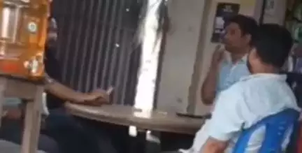 बाघमारा/कतरास: प्रखंड के BCCL एरिया 5 के वित्त अधिकारी जिला प्रशासन के निर्देशों का उल्लंघन कर खुलेआम कर रहे हैं धूम्रपान