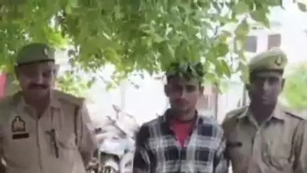 अमरोहा: डिडौली थाना पुलिस ने अवैध हथियार लहराने के मामले में फरार अभियुक्त को किया गिरफ्तार