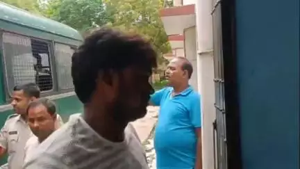 সামশেরগঞ্জ: সামশেরগঞ্জে হিংসার ঘটনা গ্রেপ্তার ২ মাস্টারমাইন্ড, ধৃতদের আদালতে পেশ করল পুলিশ