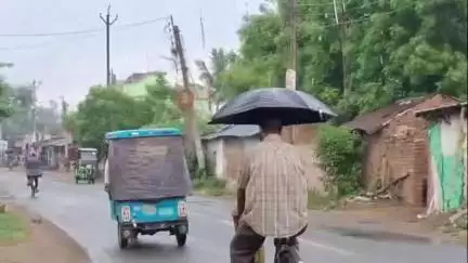 সিউড়ি ১: বুধবার দিন বীরভূম জেলায় লাল সর্তকতা জারি আলিপুর আবহাওয়া দপ্তরের প্রবল বৃষ্টির কারণে