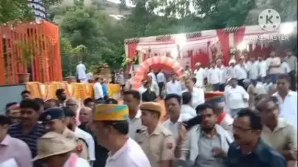 भदेसर: भदेसर में पक्षियों के लिए विश्रांति गृह का शुभारंभ, परिंडे लगाए, जज, ADG, रेंज IG व प्रशासनिक अधिकारी भी रहे मौजूद