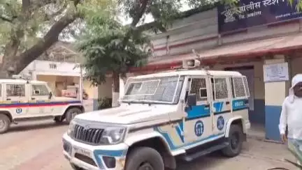 तेल्हारा: उबारखेड येथे गैरकायद्याची मंडळी जमवून मारहाण व धमकीचा प्रकार समोर, पोलीस स्टेशनला 16 जणांविरुद्ध गुन्हा दाखल