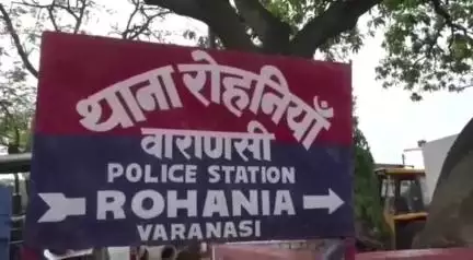 राजातालाब: रोहनिया में ट्रक और कार की टक्कर, चालक व खलासी को बंधक बनाकर पिटाई का आरोप, पुलिस टीम जांच में जुटी