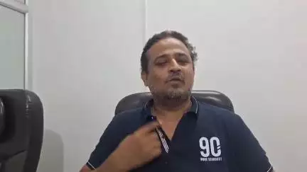 गुरुनानक नगर निवासी त्रिलोचन सिंह छाबड़ा और उनके बेटे पर डॉक्टरों ने पैसे के लेनदेन को लेकर केस दर्ज किया