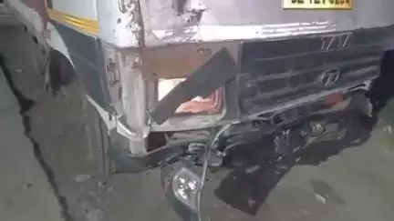 हाजीपुर: सड़क दुर्घटना में घायल होमगार्ड जवान को छोड़कर परिवहन विभाग के DTO वाहन जांच के दौरान हुए फरार
