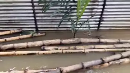 কদম: কদম টেঙাবস্তি, বাগান গাঁও, গজিশলাত বানপানীৰ তাণ্ডৱ, প্ৰায় তিনি শতাধিক পৰিয়াল জলমগ্ন