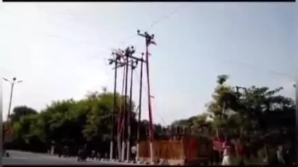 अयोध्या धाम में 27 घंटे से विद्युत आपूर्ति ठप, लोग परेशान