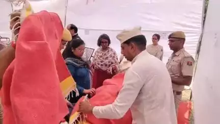 बीकानेर: कैदियों द्वारा हस्तनिर्मित वस्तुओं की मसाला चौक में लगाई गई स्टॉल, जिला कलेक्टर ने किया उद्घाटन