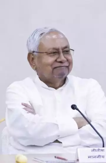 बिहार में बने जीजा और मेहरारू आयोग, तेजस्वी यादव ने सरकार से क्यों कर दी ऐसी मांग?