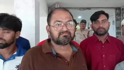 ସମ୍ବଲପୁର ମ୍ୟୁନିସିପାଲଟି: ମଣ୍ଡଳିଆ ପଡ଼ିଆ ପ୍ରସଙ୍ଗରେ ଜିଲ୍ଲାପାଳଙ୍କ କାର୍ଯ୍ୟାଳୟରେ ଦାବିପତ୍ର ପ୍ରଦାନ ଅବସରରେ ରାମଦାସ ପଣ୍ଡା ଓ ଘନ ପଟେଲଙ୍କ ପ୍ରତିକ୍ରିୟା