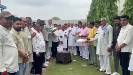 सूरजगढ़: कांग्रेस के लंबे वर्चस्व को तोड़ने वाली हर्षिणी कुलहरी को भाजपा जिलाध्यक्ष की कमान सौंपी गई, सूरजगढ़ में मनाया गया जश्न
