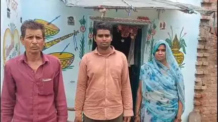 उचेहरा: 10 साल बाद संजय नगर वार्ड 3 उंचेहरा में फिर जागा जादू-टोना, घर के सामने फेंकी तांत्रिक सामग्री
