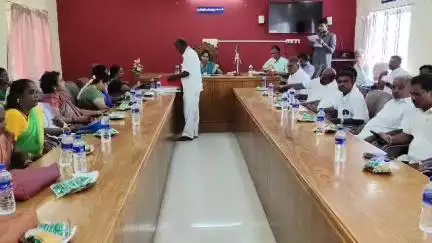 திருப்பத்தூர்: ஜோலார்பேட்டை ஊராட்சி ஒன்றிய அலுவலகத்தில் கவுன்சிலர் கூட்டம் நடைபெற்றது