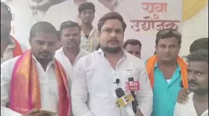 नांदेड: छत्रपतीचौक कॅनाॅलरोड येथे युवा उद्योजक केशव पाटील कदमच्या वाढदिवसानिमित्त महारक्तदान शिबिर : युवासेना जिल्हाप्रमुख शिंदे