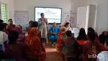 পুরুলিয়া ১: ডিমডিয়া গ্রামে মহিলাদের জন্য একটি স্বাস্থ্য সচেতনতা শিবিরের আয়োজন উপস্থিত, ব্লক সাস্থ্য আধিকারিক