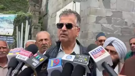 शिमला शहरी: शिमला में परिवहन पेंशनर्स कल्याण संगठन ने राज्यपाल को सौंपा ज्ञापन, 15 महीने से नहीं मिली पेंशन, सरकार पर जताई नाराजगी