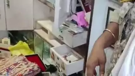 सेवढ़ा: सेवड़ा बस स्टैंड पर मूलचंद मोदी की दुकान में ₹10 लाख की चोरी, पुलिस जांच में जुटी