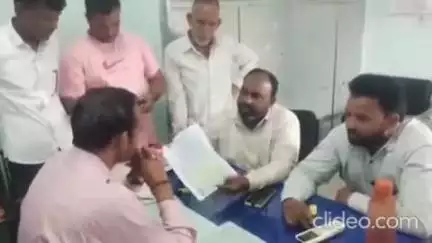 झालरापाटन: झालरापाटन में पार्क की जमीन पर स्पोर्ट्स कॉम्प्लेक्स की जगह शौचालय निर्माण का विरोध, कांग्रेस पार्षदों ने दिया ज्ञापन