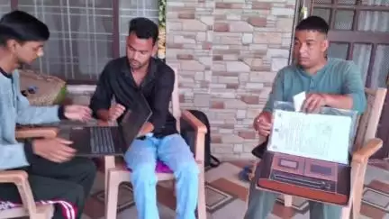 बागेश्वर: बागेश्वर में डोर-टू-डोर पंजीकरण अभियान जारी, यूनिफॉर्म सिविल कोड के लाभों की जानकारी जनता को दी जा रही है