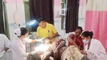 बांका: धाबाबाड़ी के पास सड़क दुर्घटना में बाइक सवार तीन लोग जख्मी, डायल 112 पुलिस ने पहुंचाया अस्पताल