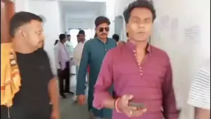 बिश्रामपुर: कांग्रेस ने विश्रामपुर नप मुख्यालय में जनसुनवाई शिविर लगाया, लोगों को समाधान का भरोसा मिला