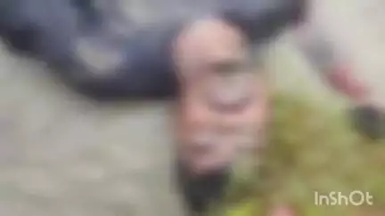 मुंगेर: कष्टहरणी गंगा घाट पर मिला अज्ञात युवक का शव, गोली मारकर हत्या की आशंका, जांच जारी