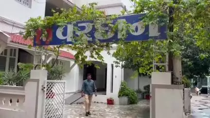 હિંમતનગર: શહેરમાં વરદાન ગાયનેક હોસ્પિટલના તબિબે વર્ષ 2021માં પણ મહિલાના સિઝેરિયનમાં બેદરકારી દાખવતા લેખિતમાં રજૂઆત કરાઈ