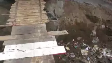 দলগাঁও ভাগ: বেচিমাৰী-দৈপাম সংযোগী পথৰ কাষত অৰ্ধনিৰ্মিত ড্ৰেইনে সমস্যাত পেলাইছে ব্যৱসায়ীৰ লগতে সহস্ৰাধিক পথচাৰীক #jansamasya