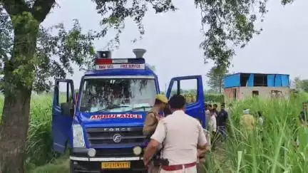 अमरोहा: गांव अतरासी में पटाखा फैक्ट्री में ब्लास्ट से 4 मजदूर महिलाओं की मौत के मामले में फैक्ट्री मालिक के खिलाफ मुकदमा दर्ज