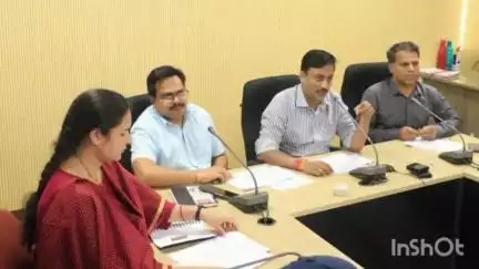 पठारी: कलेक्टर ने कुपोषण मुक्त अभियान की समीक्षा की, जिले भर के अधिकारियों को दिए निर्देश