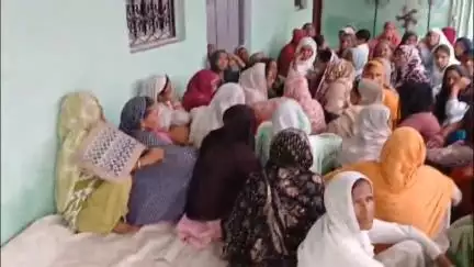 सहसवान: सहसवान से दिल्ली जा रही कार डिवाइडर से टकराकर खाई में गिरी, आग लगने से 5 लोगों की जलकर दर्दनाक मौत