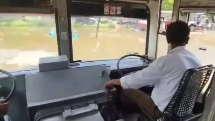 భీమవరం: భారీ వాహన డ్రైవర్ల కొరతను తీర్చడానికి RTC డిపోలో హెవీ మోటార్ వెహికల్ డ్రైవింగ్ స్కూల్ ఏర్పాటు