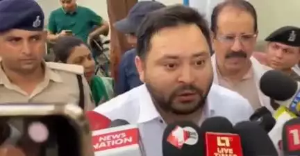 पटना ग्रामीण: बिहार आगमन पर तेजस्वी ने PM मोदी से पूछा सवाल, क्या तीनों जमाइयों का माला पहनाकर स्वागत करेंगे?